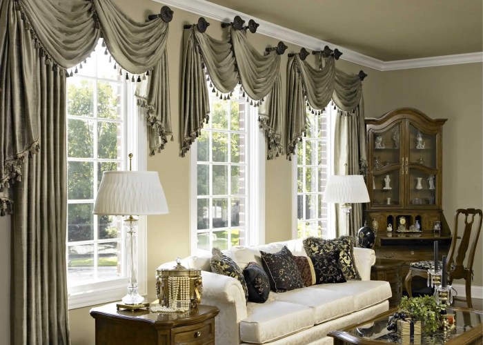 How to decorate curtains a living room