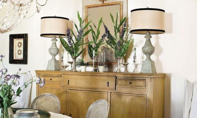 How to decorate my dining room buffet