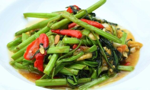 Glory morning stir fried thai pak daeng bung fai