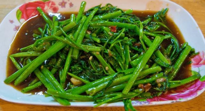 How to cook morning glory thai style