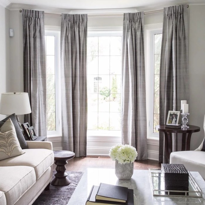 How to decorate living room with bay window