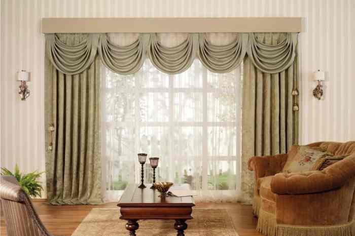 How to decorate curtains a living room