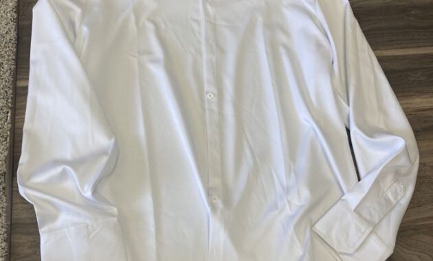 Men's white long sleeve dress shirt